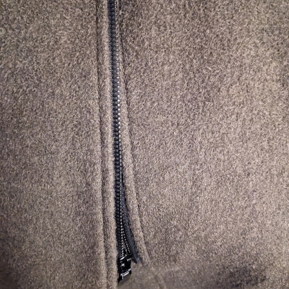 Winter coat - Picture 6 of 9